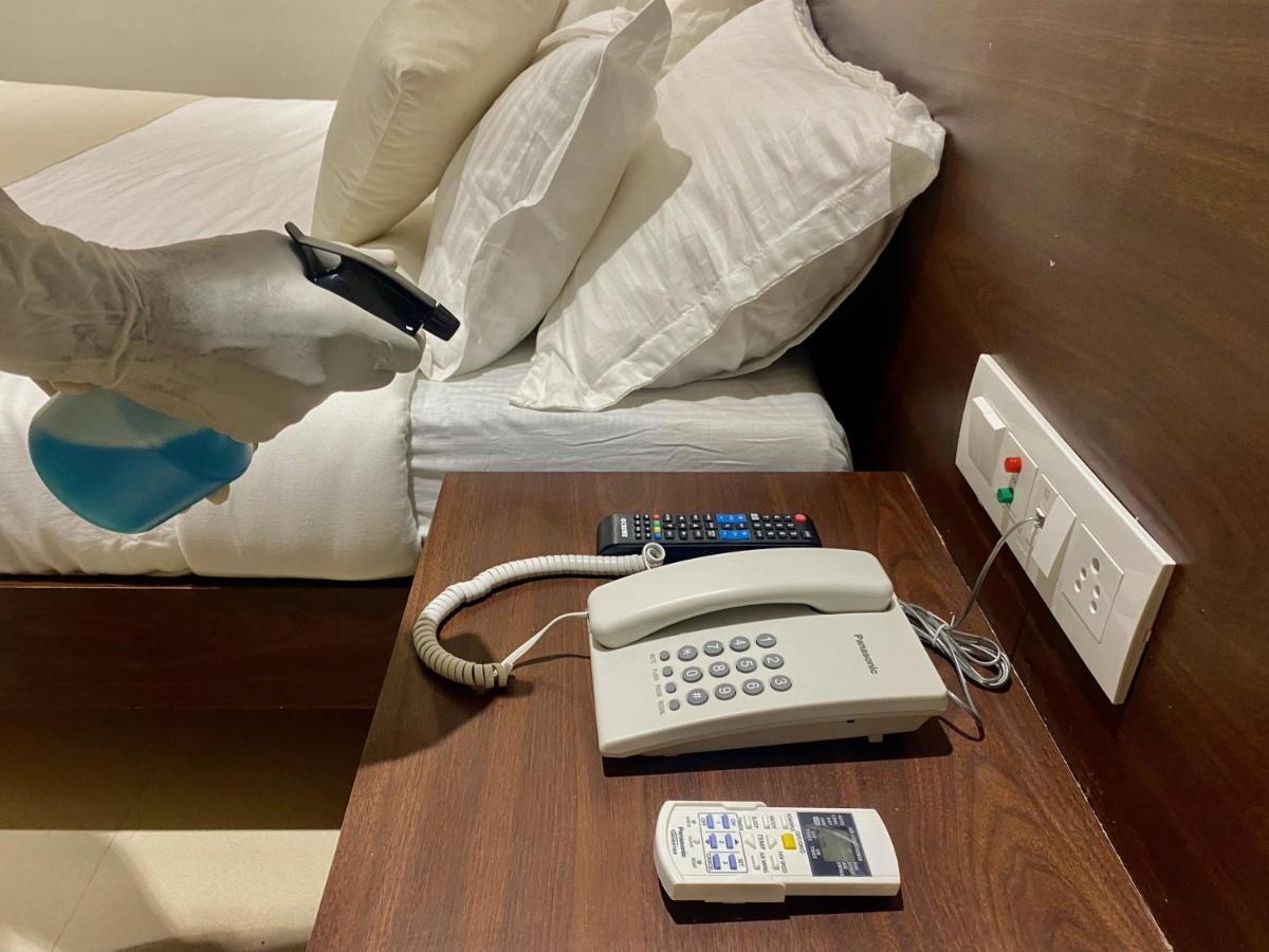 Hotel Vrindavan Palace 印多尔 外观 照片