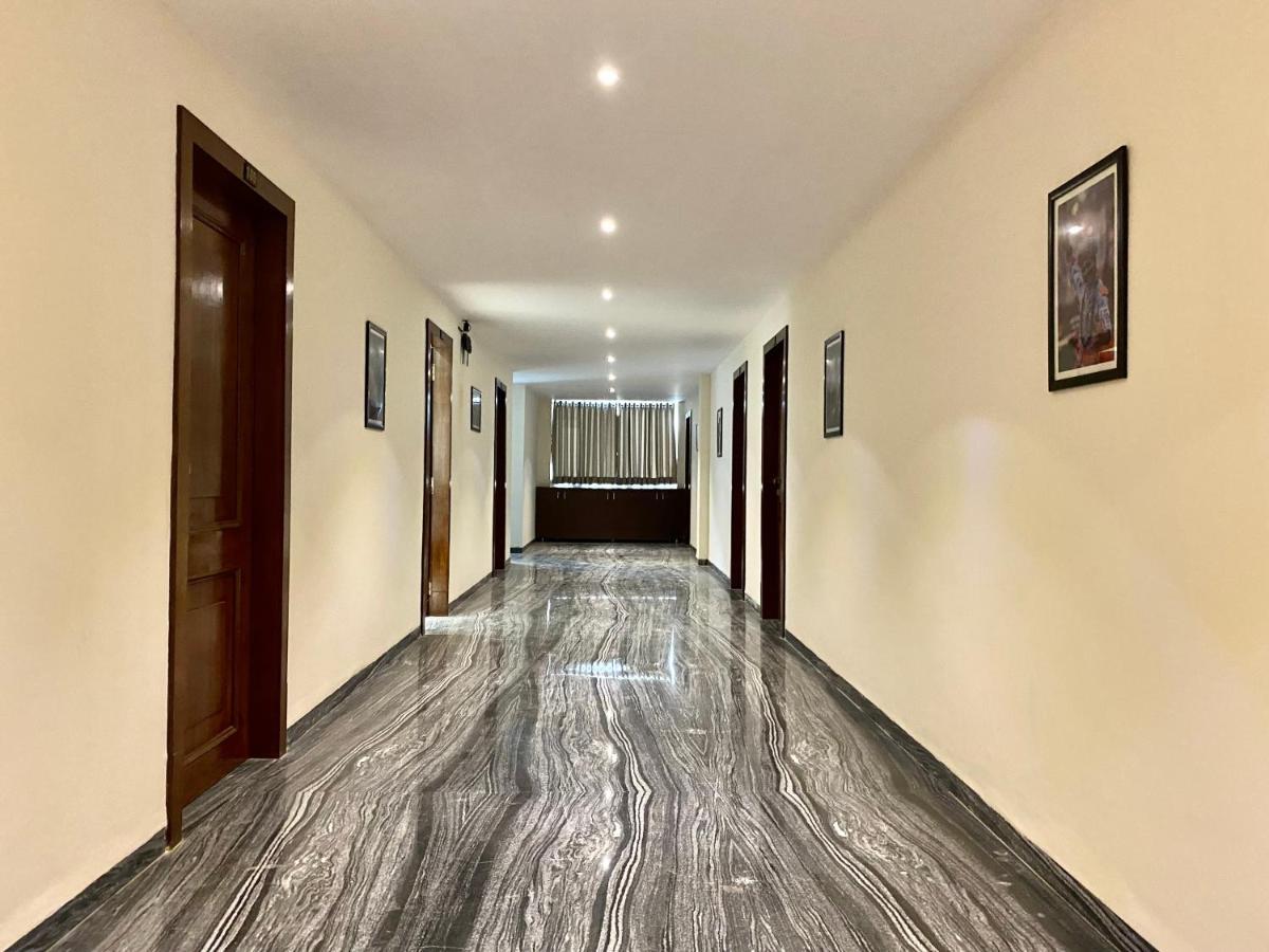 Hotel Vrindavan Palace 印多尔 外观 照片