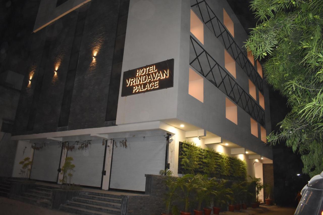 Hotel Vrindavan Palace 印多尔 外观 照片