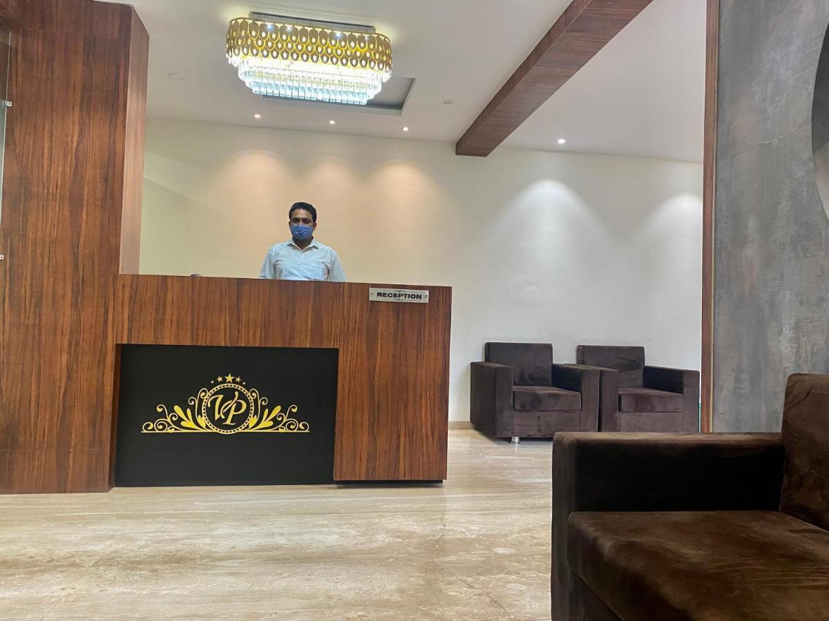 Hotel Vrindavan Palace 印多尔 外观 照片
