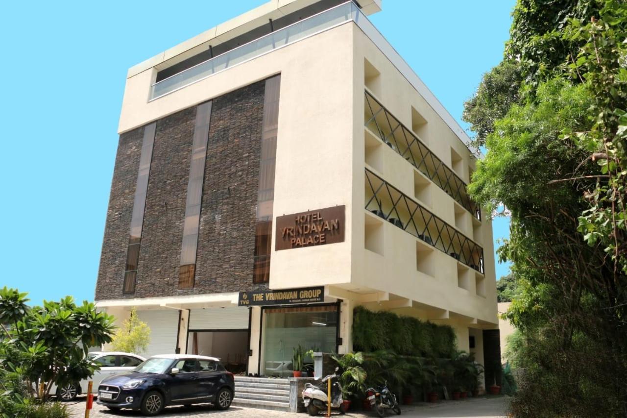 Hotel Vrindavan Palace 印多尔 外观 照片